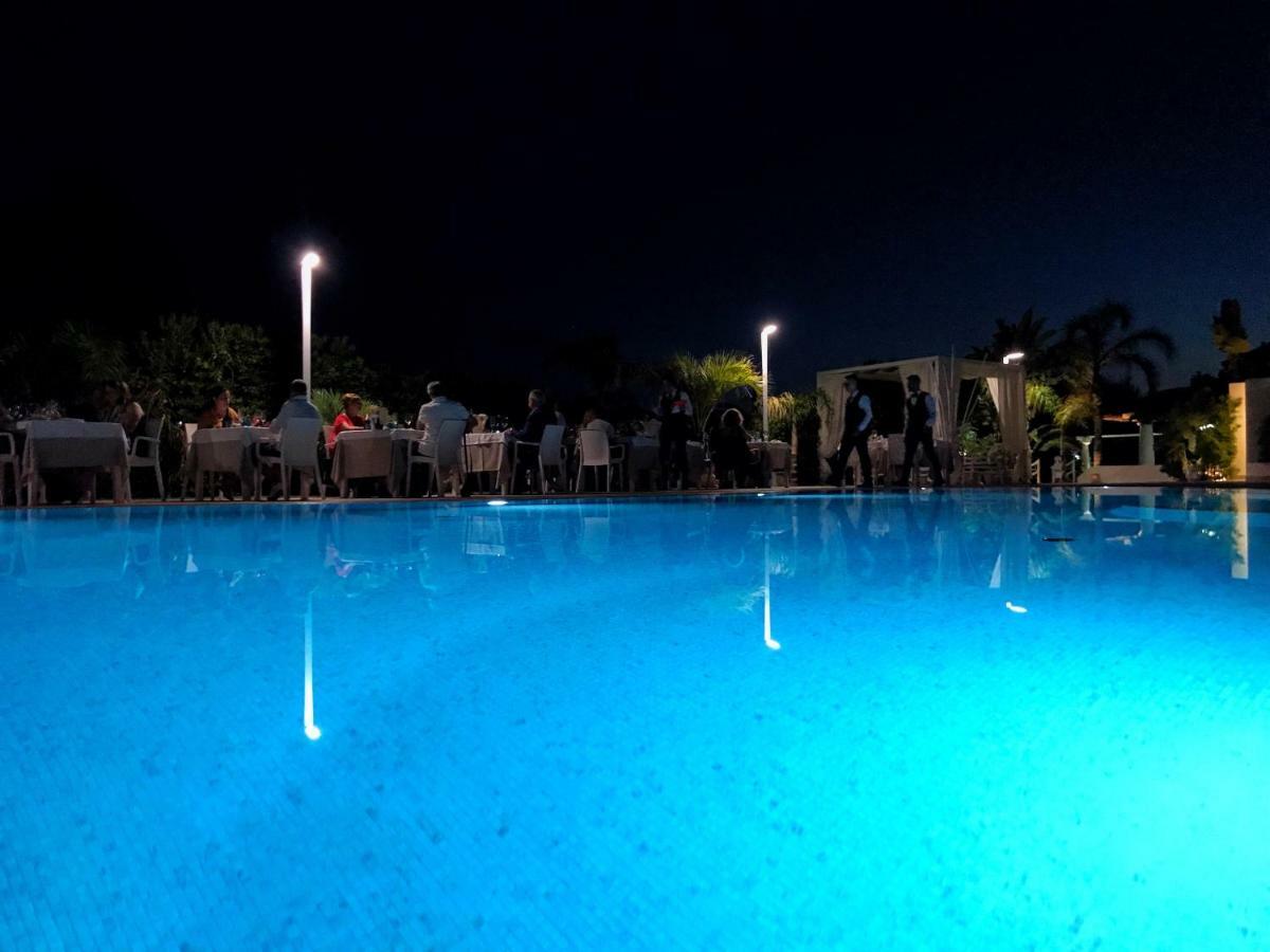 Blu Tropical Resort Zambrone Exteriér fotografie
